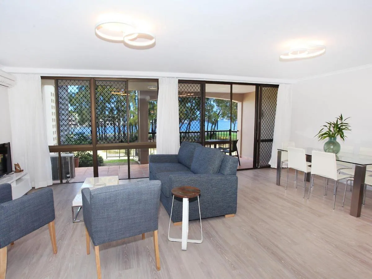2 Bedroom Apt On Parkyn Parade With Pool And Airvconditioning Mooloolaba Australia